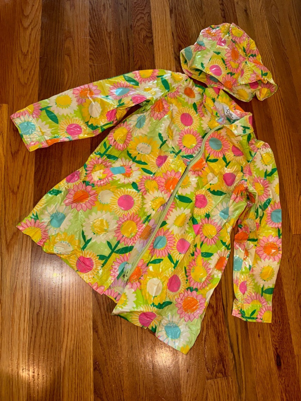 Girls M raincoat with hat